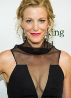 ANNA GUNN