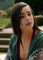 SOFIA CARSON