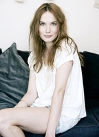 ANA GIRARDOT