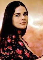 ALI MACGRAW