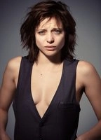 LIZZIE BROCHERE